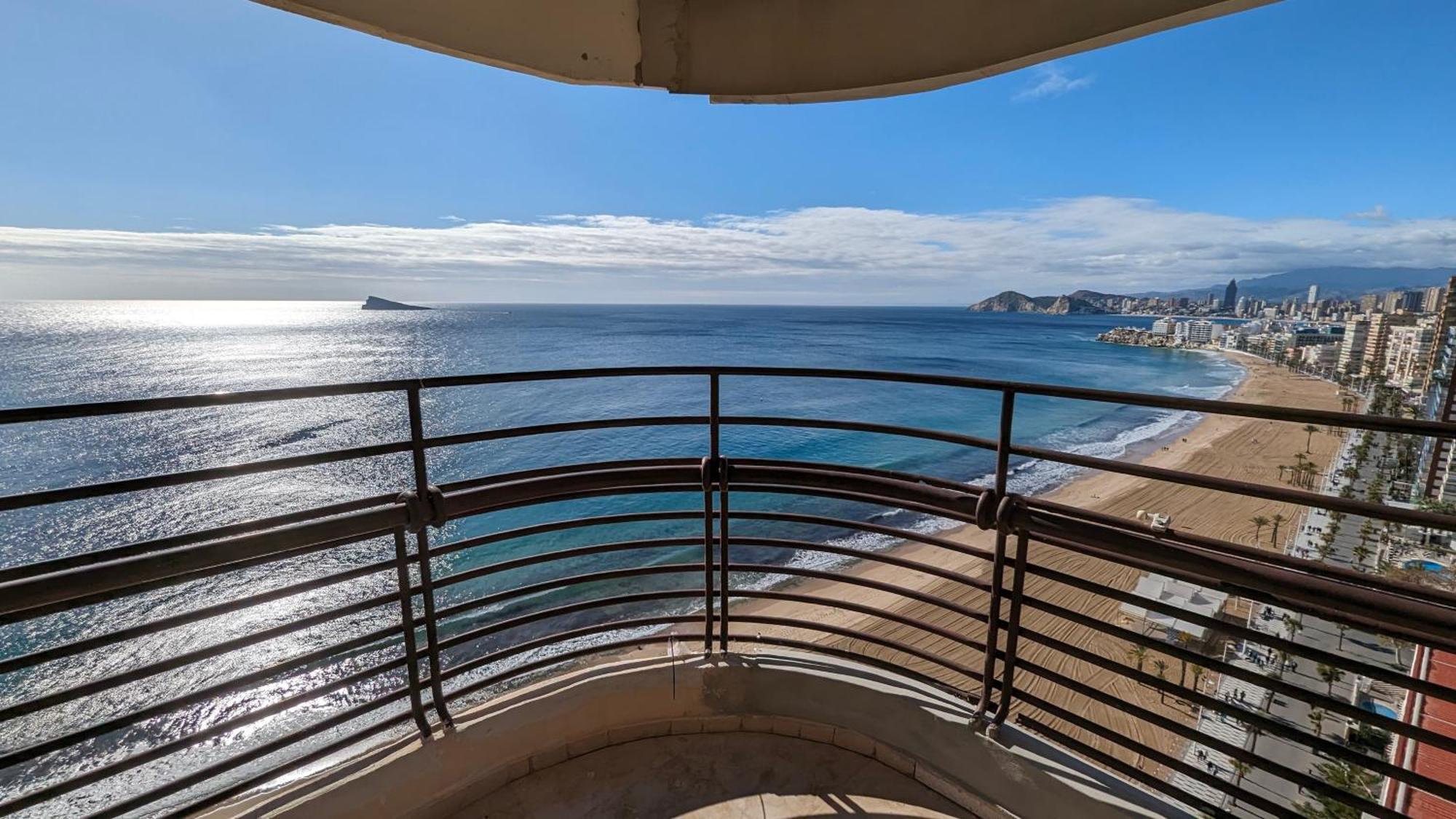בנידורם Las Arenas Sea Front Apartments מראה חיצוני תמונה