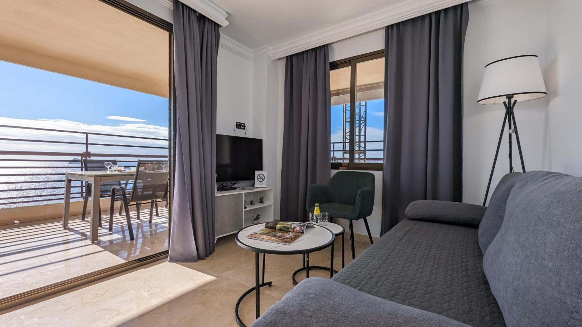 בנידורם Las Arenas Sea Front Apartments מראה חיצוני תמונה