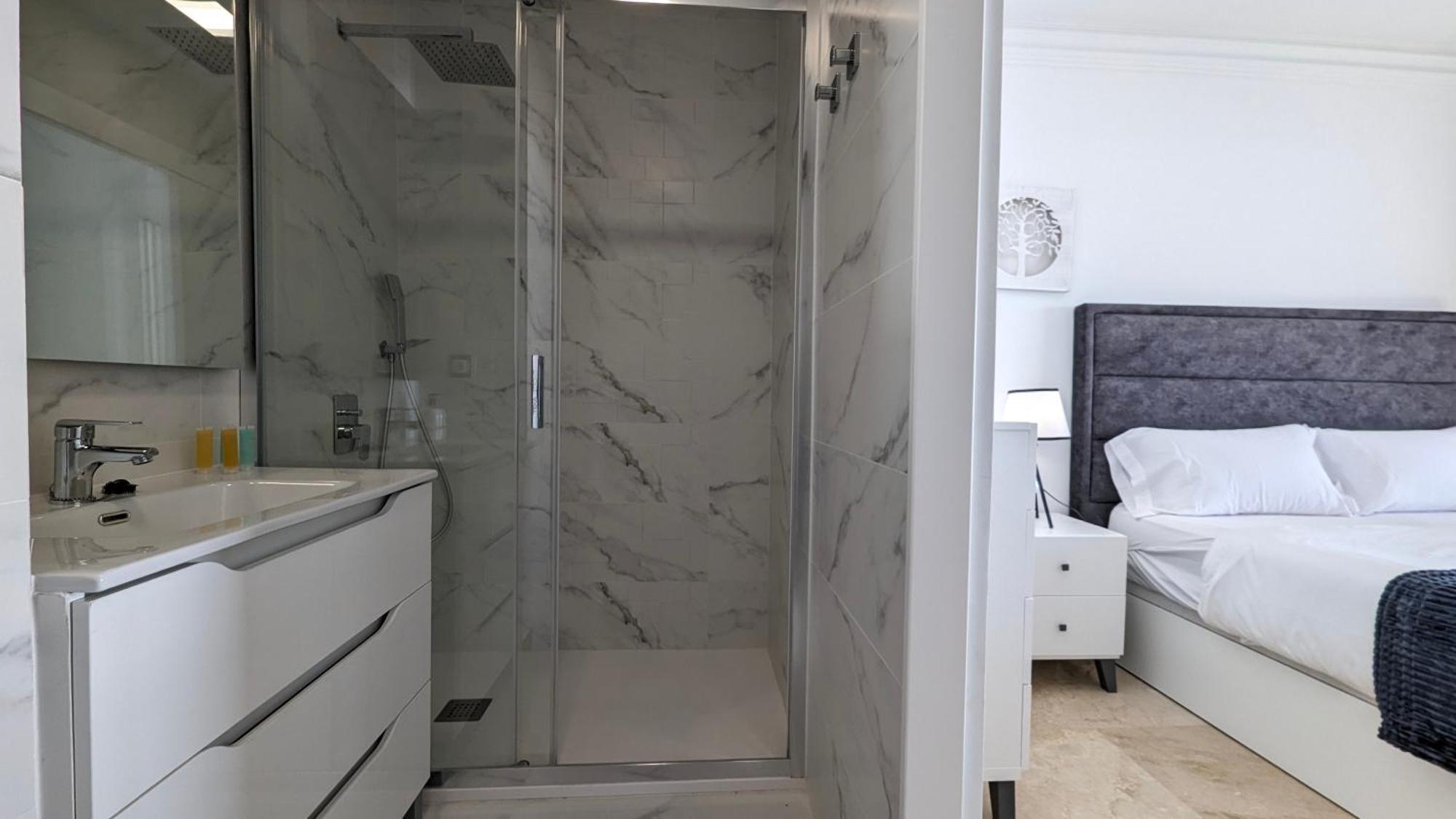 בנידורם Las Arenas Sea Front Apartments מראה חיצוני תמונה