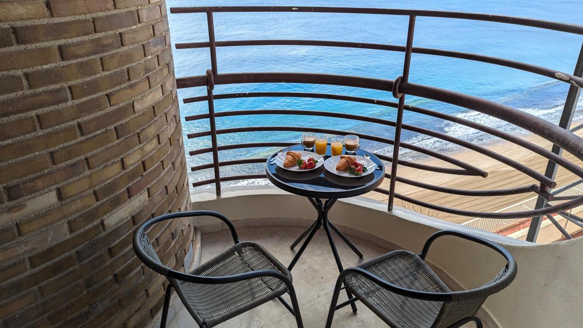 בנידורם Las Arenas Sea Front Apartments מראה חיצוני תמונה